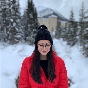 Meet your Posher, Alisha